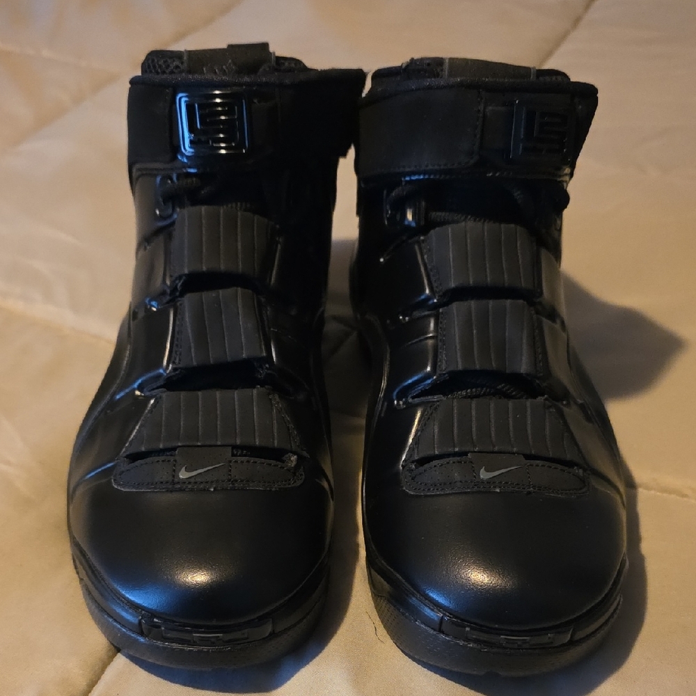 Nike Men's Black High-Top Strap Sneakers